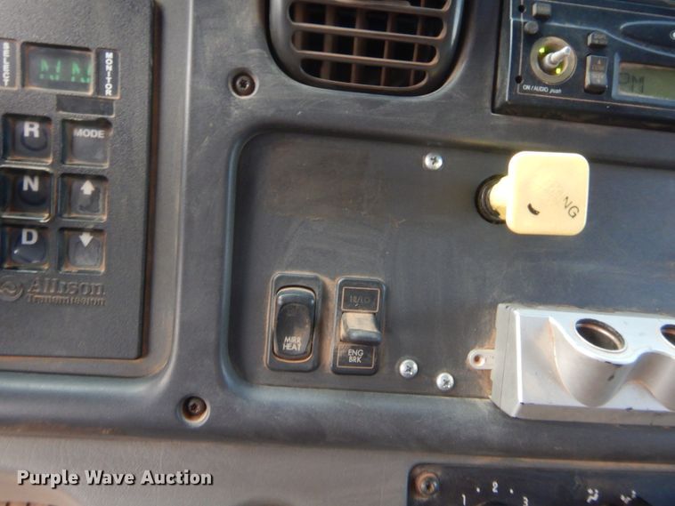 image for item IT9670 2007 Freightliner Business Class M2  dump truck