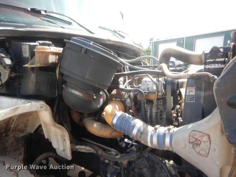 image for item IT9670 2007 Freightliner Business Class M2  dump truck