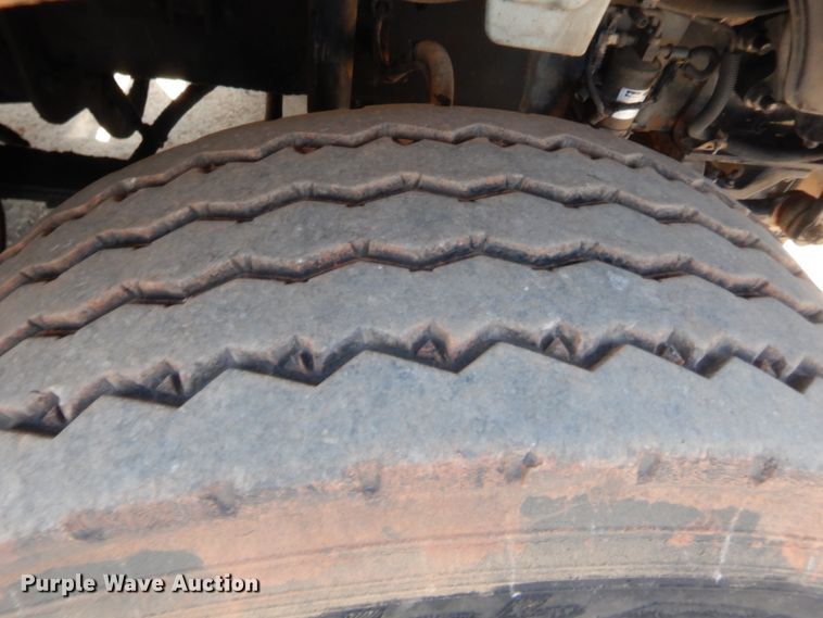 image for item IT9670 2007 Freightliner Business Class M2  dump truck