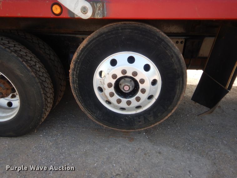 image for item IT9670 2007 Freightliner Business Class M2  dump truck