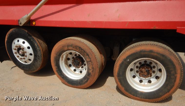 image for item IT9670 2007 Freightliner Business Class M2  dump truck