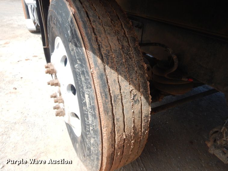 image for item IT9670 2007 Freightliner Business Class M2  dump truck