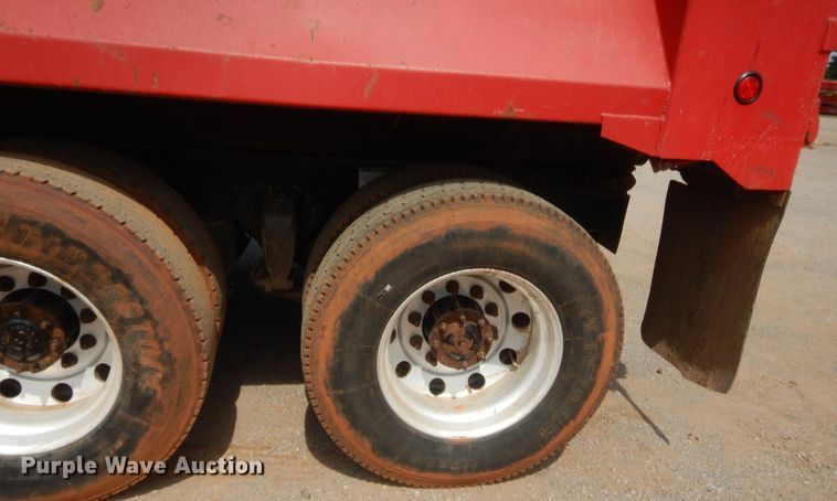 image for item IT9670 2007 Freightliner Business Class M2  dump truck