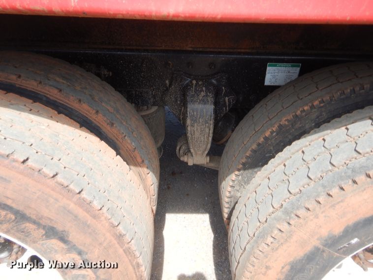 image for item IT9670 2007 Freightliner Business Class M2  dump truck