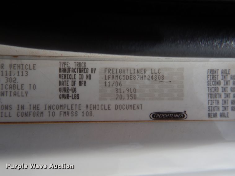 image for item IT9670 2007 Freightliner Business Class M2  dump truck