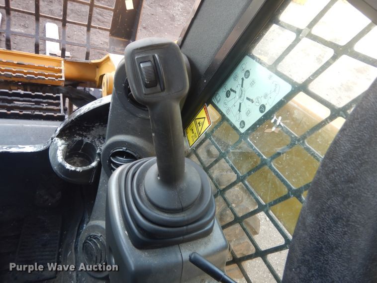 image for item JI9548 2018 Caterpillar 272D2  skid steer loader