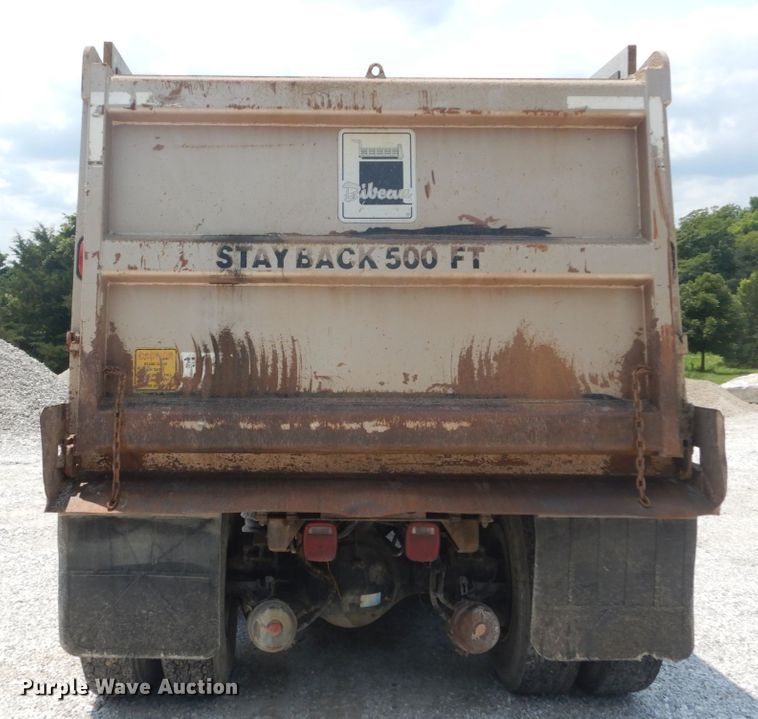 image for item JI9584 2007 Peterbilt 335  dump truck