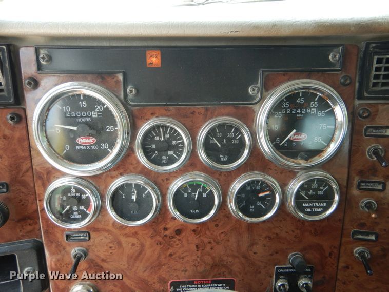 image for item JI9584 2007 Peterbilt 335  dump truck