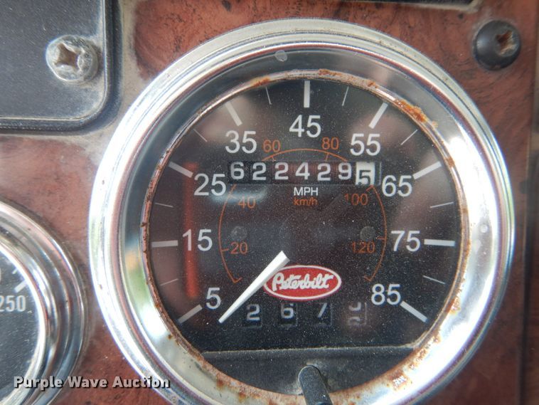 image for item JI9584 2007 Peterbilt 335  dump truck