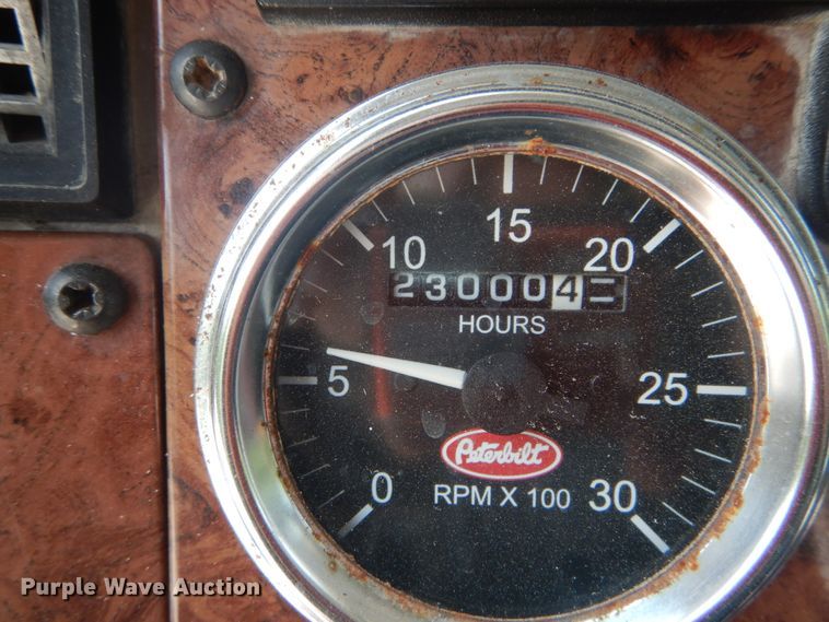 image for item JI9584 2007 Peterbilt 335  dump truck