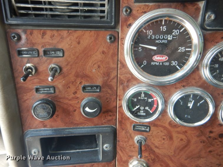 image for item JI9584 2007 Peterbilt 335  dump truck