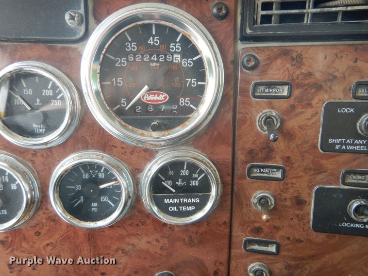 image for item JI9584 2007 Peterbilt 335  dump truck