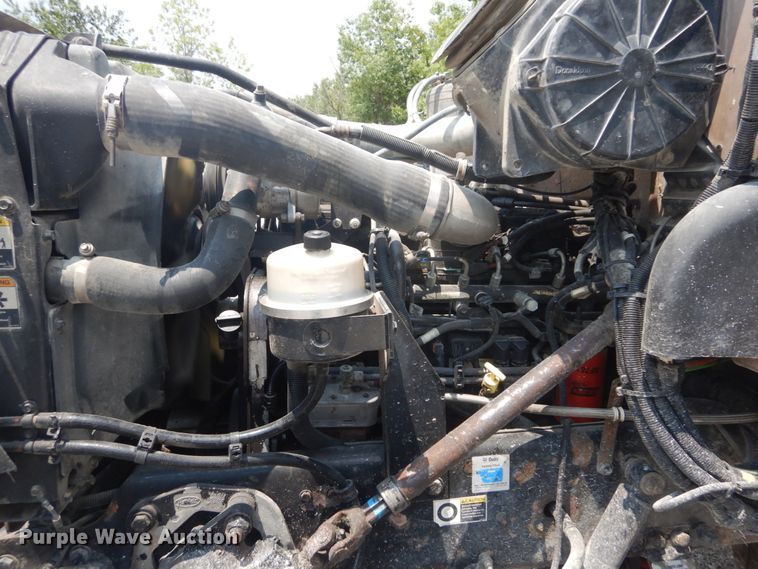 image for item JI9584 2007 Peterbilt 335  dump truck