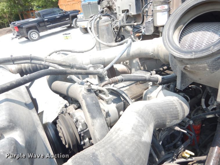 image for item JI9584 2007 Peterbilt 335  dump truck