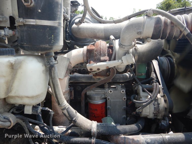 image for item JI9584 2007 Peterbilt 335  dump truck