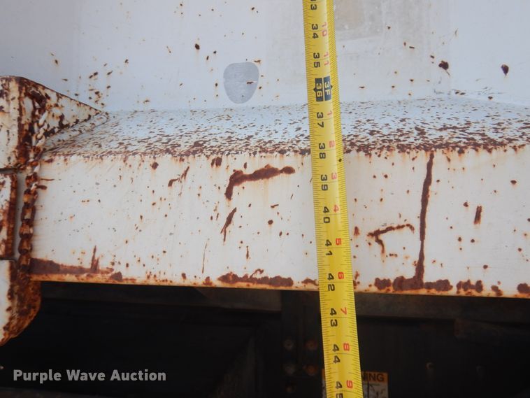 image for item JZ9917 2001 International 2674  dump truck