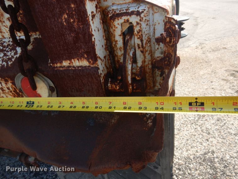 image for item JZ9917 2001 International 2674  dump truck