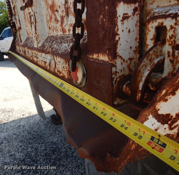 image for item JZ9917 2001 International 2674  dump truck