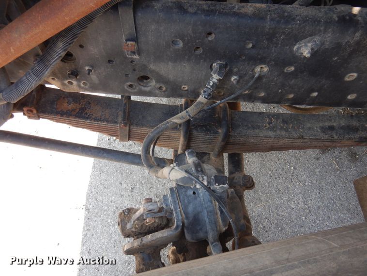 image for item JZ9917 2001 International 2674  dump truck