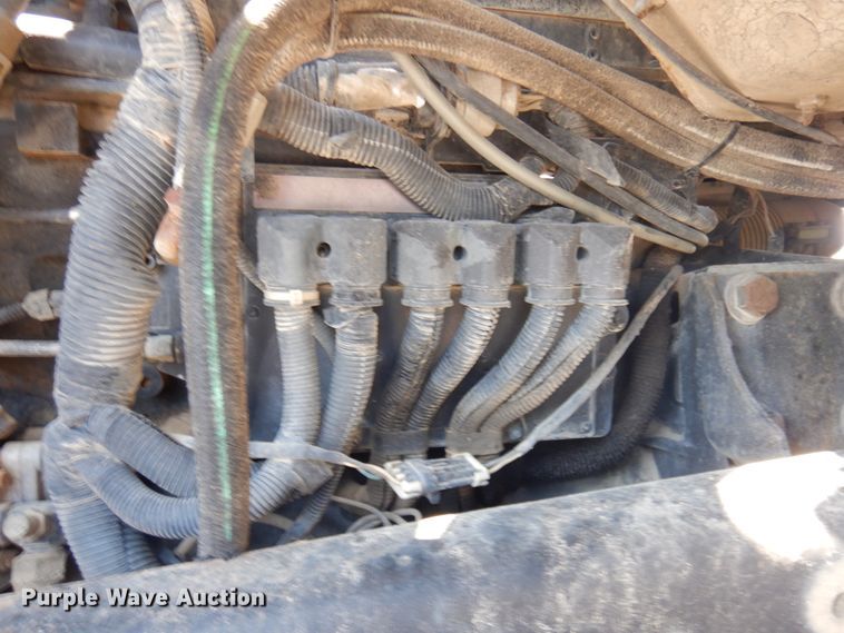 image for item JZ9917 2001 International 2674  dump truck