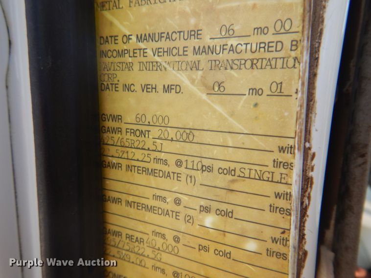 image for item JZ9917 2001 International 2674  dump truck