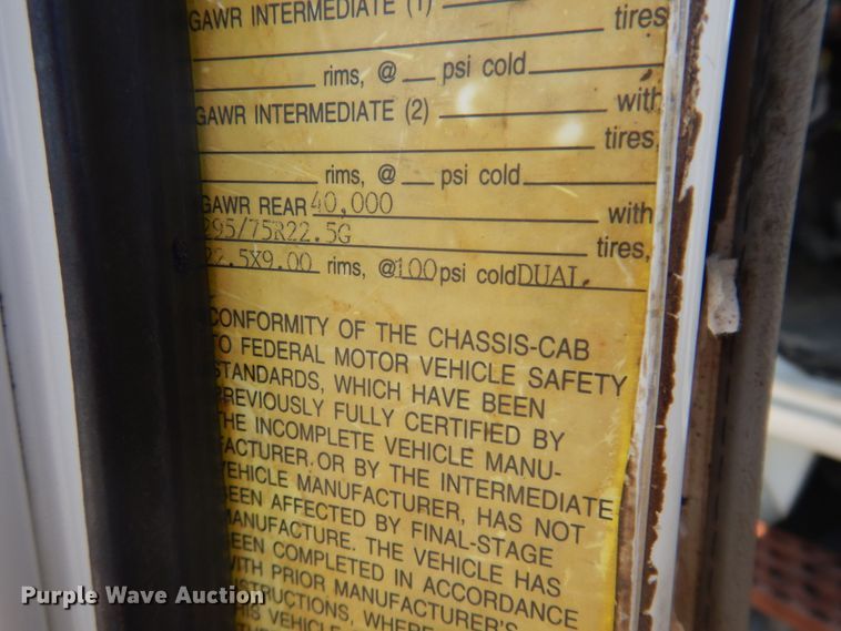 image for item JZ9917 2001 International 2674  dump truck