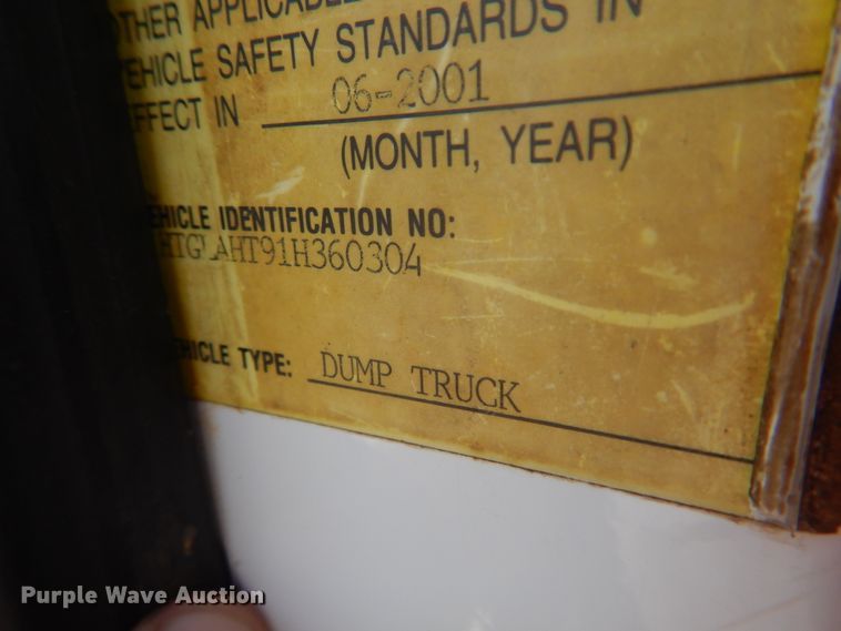 image for item JZ9917 2001 International 2674  dump truck