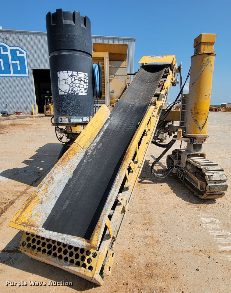 image for item KD9375 2006 Gomaco GT3600  curb machine