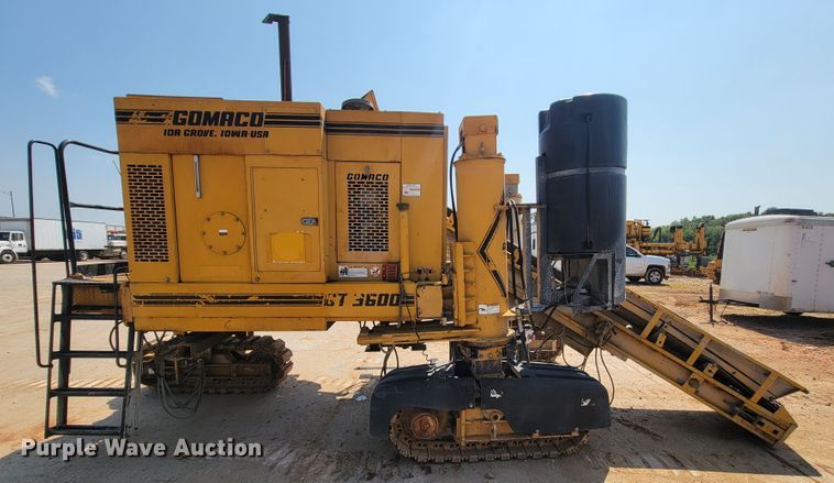 image for item KD9375 2006 Gomaco GT3600  curb machine