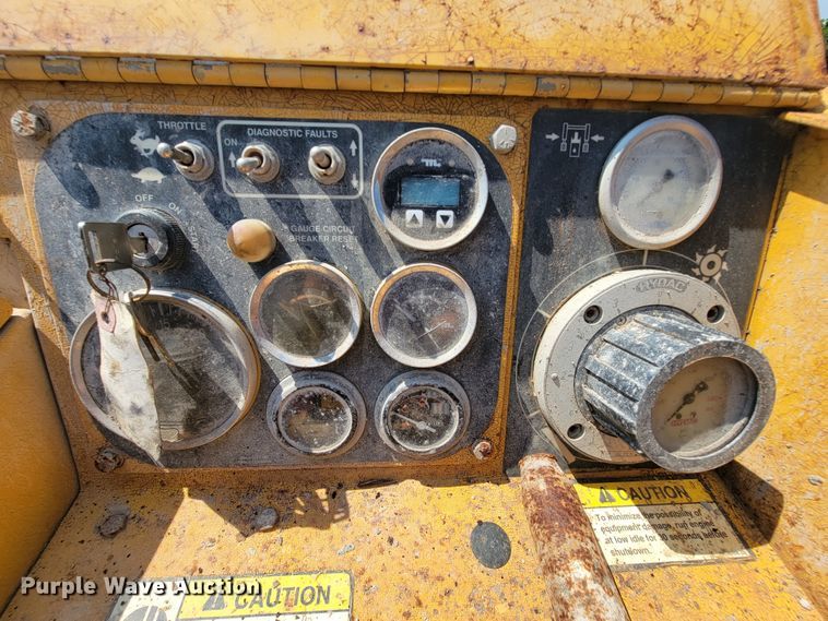 image for item KD9375 2006 Gomaco GT3600  curb machine