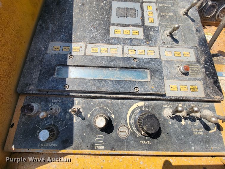 image for item KD9375 2006 Gomaco GT3600  curb machine