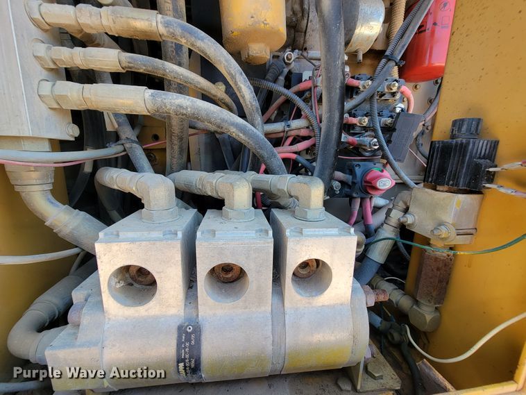 image for item KD9375 2006 Gomaco GT3600  curb machine