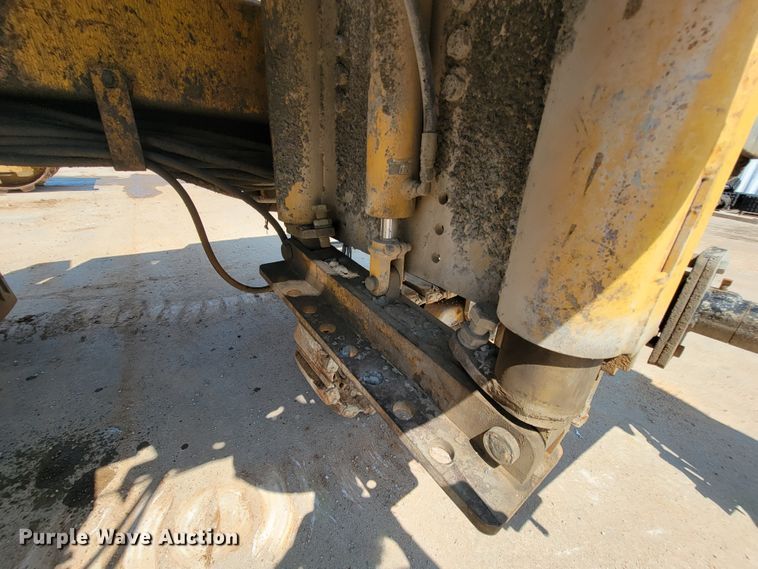 image for item KD9375 2006 Gomaco GT3600  curb machine