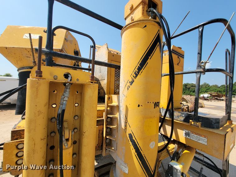 image for item KD9375 2006 Gomaco GT3600  curb machine