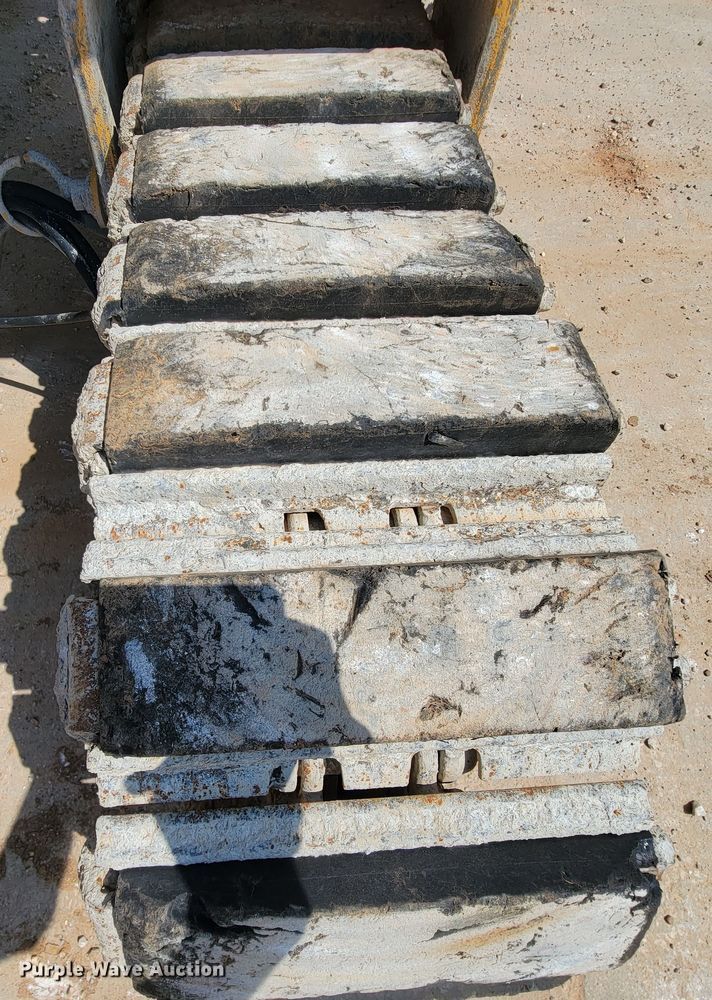 image for item KD9375 2006 Gomaco GT3600  curb machine