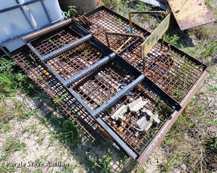 image for item KD9375 2006 Gomaco GT3600  curb machine