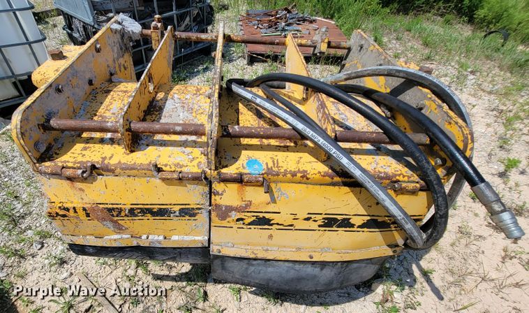 image for item KD9375 2006 Gomaco GT3600  curb machine