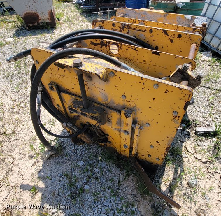 image for item KD9375 2006 Gomaco GT3600  curb machine