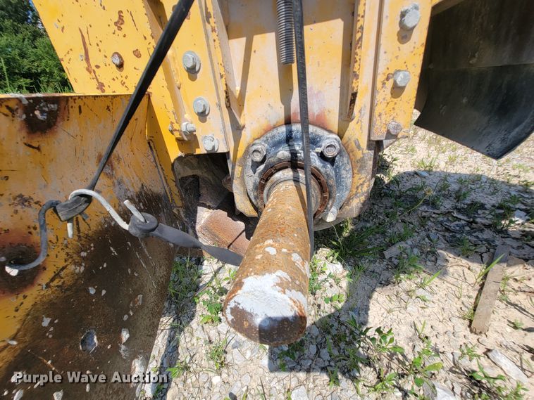 image for item KD9375 2006 Gomaco GT3600  curb machine