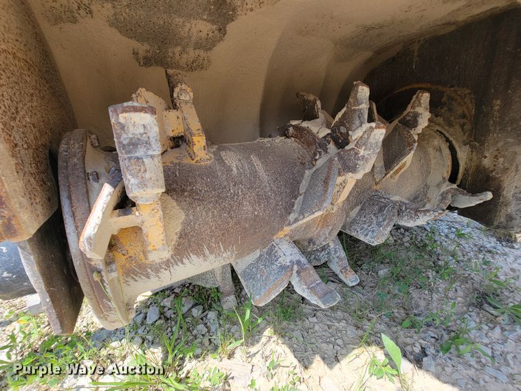 image for item KD9375 2006 Gomaco GT3600  curb machine