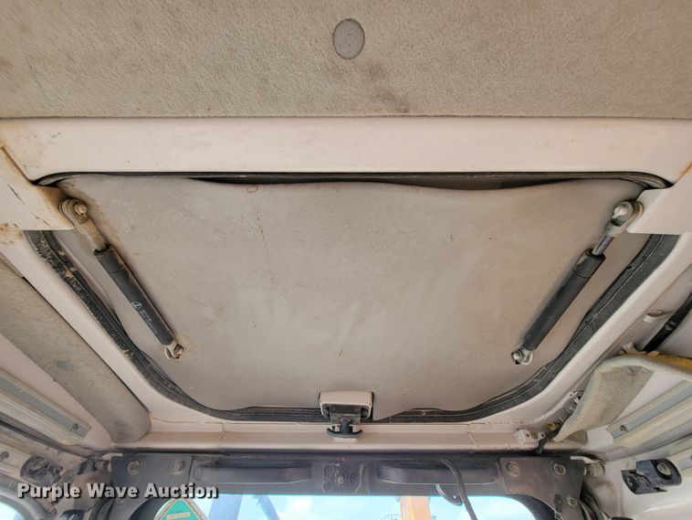 image for item KD9394 1997 Case 9020B  excavator