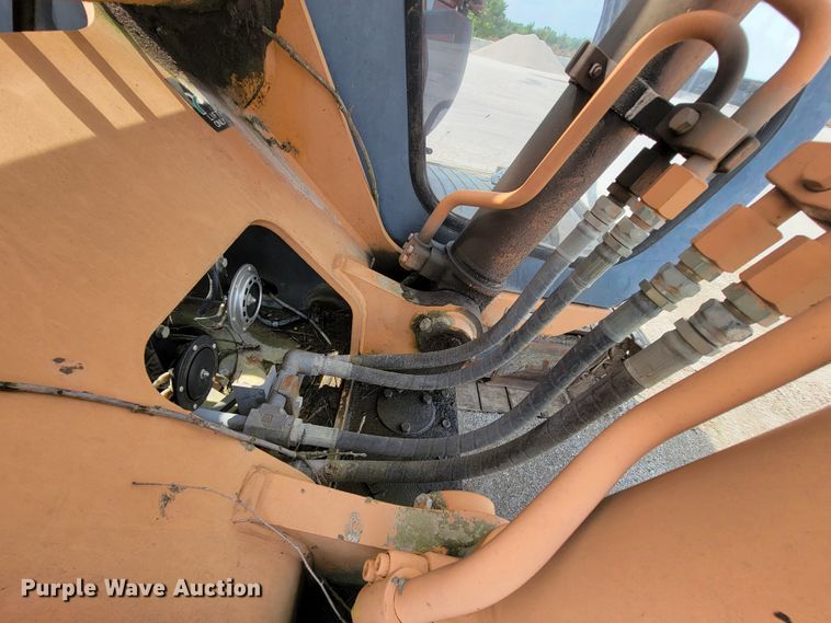 image for item KD9394 1997 Case 9020B  excavator