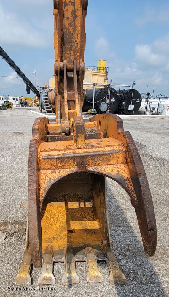 image for item KD9394 1997 Case 9020B  excavator