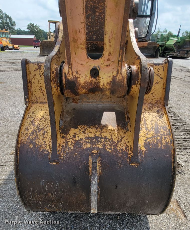 image for item KD9394 1997 Case 9020B  excavator