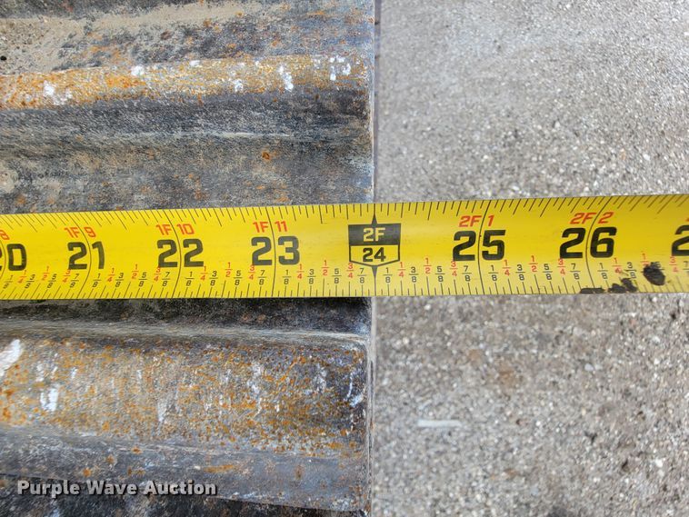 image for item KD9394 1997 Case 9020B  excavator