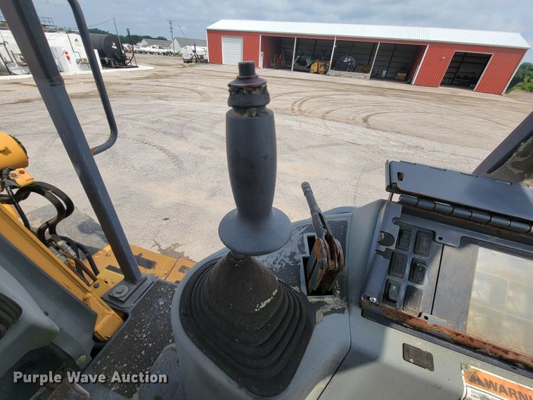 image for item KD9395 1997 Case 570XLT  landscape tractor