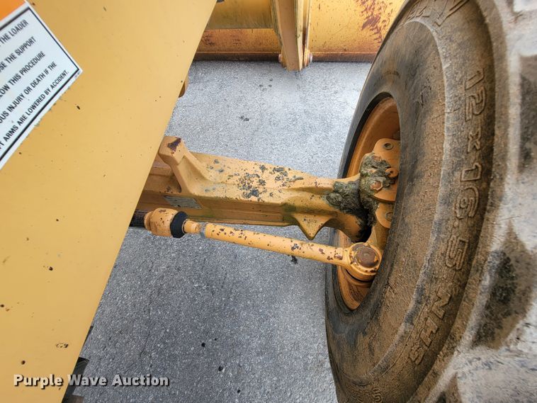 image for item KD9395 1997 Case 570XLT  landscape tractor