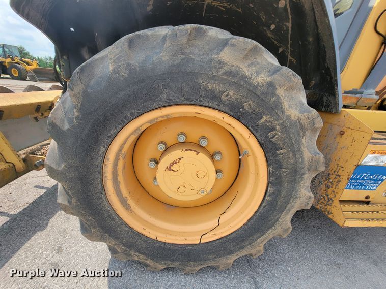 image for item KD9395 1997 Case 570XLT  landscape tractor