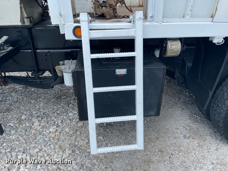 image for item KK9634 2012 Freightliner 114SD  crane truck