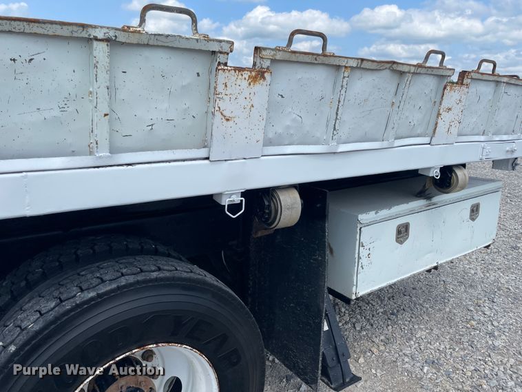 image for item KK9634 2012 Freightliner 114SD  crane truck